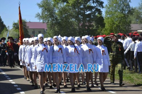 Смотр строевой подготовки на Параде Победы в Мензелинске