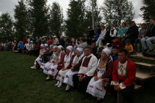Кадрәктә авылның 350 еллыгына багышлап "Кадрәк дусларын җыя" дигән бәйрәм үткәрелде