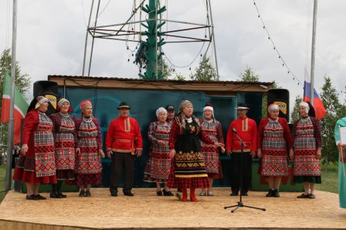 Кадрәктә авылның 350 еллыгына багышлап "Кадрәк дусларын җыя" дигән бәйрәм үткәрелде
