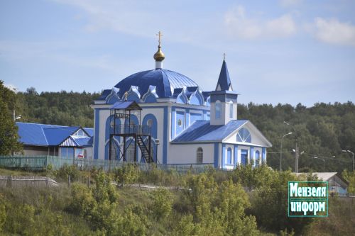 Мензелинец Егор Юдин этим памятником воздал дань уважения своим сверстникам