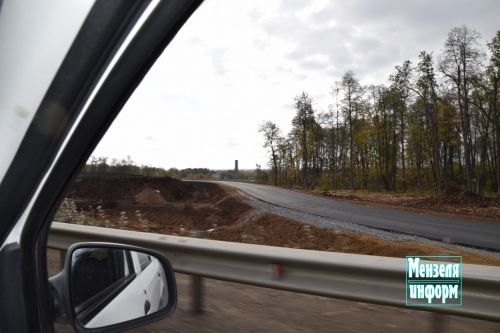 На территории Мензелинского района реконструкция новой дороги продолжается