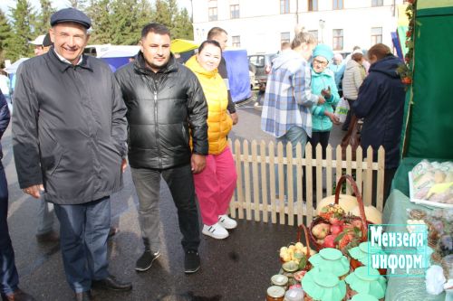 Первая осенняя ярмарка в Мензелинске