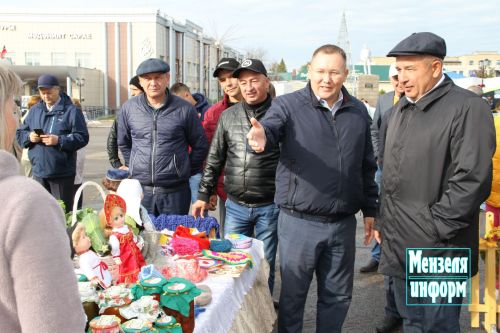 Первая осенняя ярмарка в Мензелинске