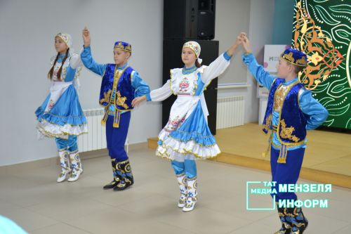 Мензелинских матерей участников СВО поздравили с праздником