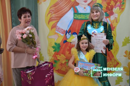 В муниципальном конкурсе «Сөмбелә чибәре-2024» приняли участие воспитанниц детских садов