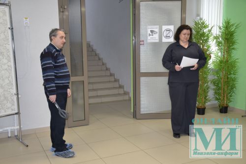 В СОШ № 1 Мензелинска прошла Акция «Сдаем вместе! День сдачи ЕГЭ родителями»