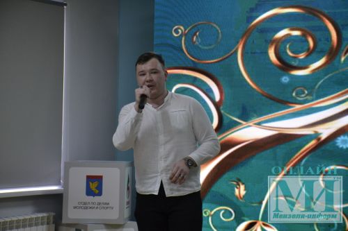 В&nbsp;молодежном центре «Ялкын» Мензелинска прошел праздничный концерт, посвященный 8 марта