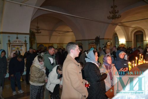 Пасха в 2024 году: «Это главный праздник, он помогает нам иметь светлую надежду на будущее», - говорят прихожане Никольского собора