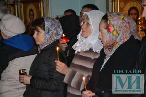 Пасха в 2024 году: «Это главный праздник, он помогает нам иметь светлую надежду на будущее», - говорят прихожане Никольского собора