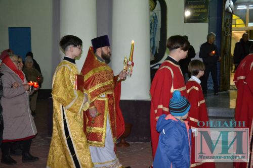 Пасха в 2024 году: «Это главный праздник, он помогает нам иметь светлую надежду на будущее», - говорят прихожане Никольского собора