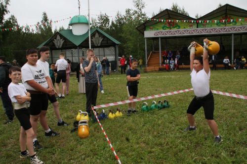 Сабантуй-2024 в Мензелинске был богат на различные игры и соревнования