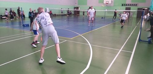 Игорь Ковальчук проводит в Мензелинске турнир по бадминтону