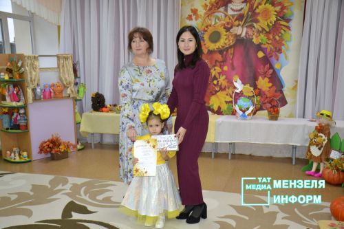 В Мензелинске прошел районный конкурс "Сөмбелэ гузэле-2025"