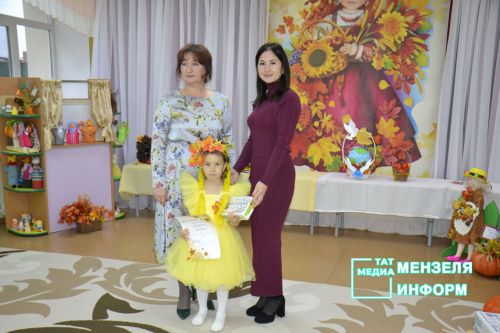В Мензелинске прошел районный конкурс "Сөмбелэ гузэле-2025"