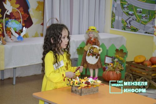 В Мензелинске прошел районный конкурс "Сөмбелэ гузэле-2025"
