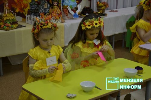 В Мензелинске прошел районный конкурс "Сөмбелэ гузэле-2025"