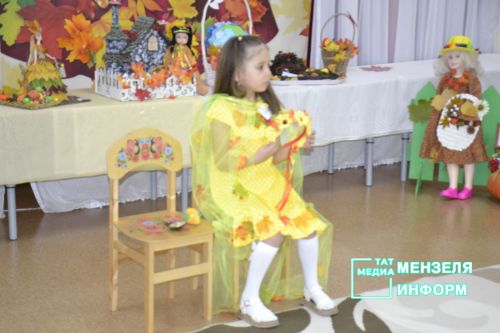 В Мензелинске прошел районный конкурс "Сөмбелэ гузэле-2025"