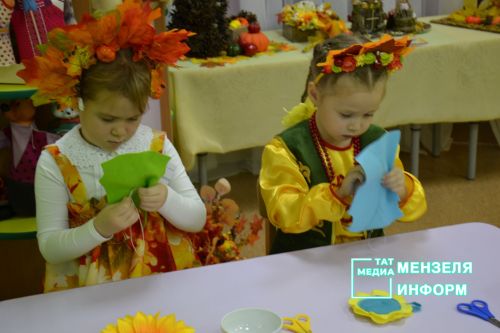 В Мензелинске прошел районный конкурс "Сөмбелэ гузэле-2025"