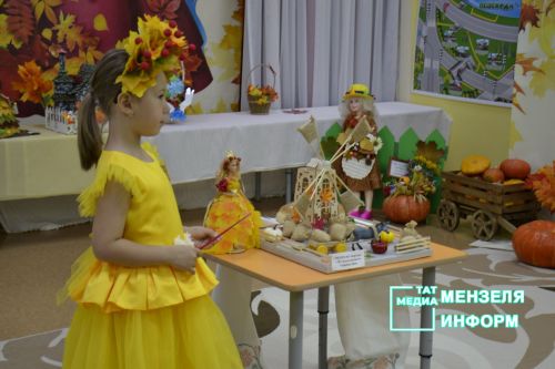 В Мензелинске прошел районный конкурс "Сөмбелэ гузэле-2025"