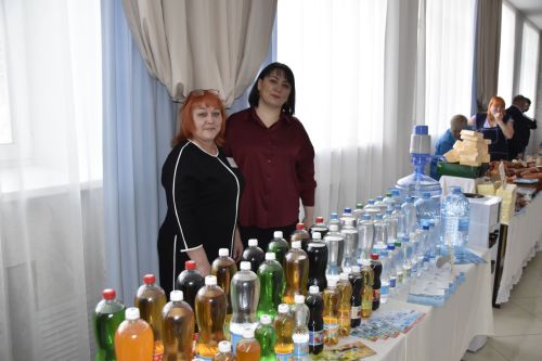 Фотографии с выставки перед заседанием Совета Мензелинского района