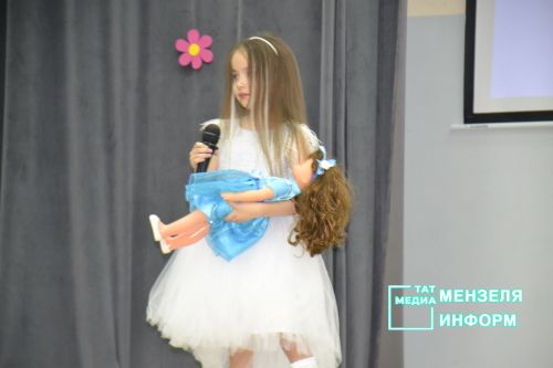 Мензелинские дети говорят и поют на английском языке
