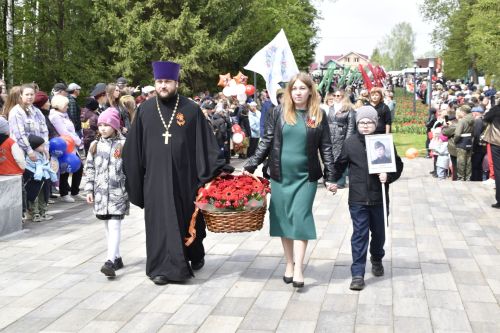 Возложение цветов в честь 80-летия Победы