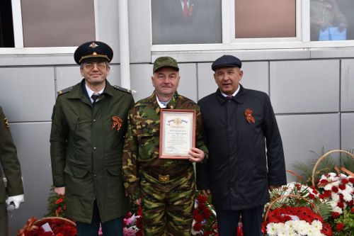 Смотр строевой подготовки  на параде в честь 80-летия Великой Победы и награждение