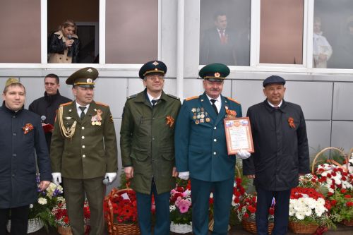Смотр строевой подготовки  на параде в честь 80-летия Великой Победы и награждение