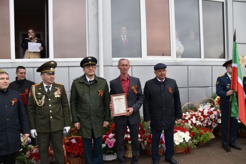 Смотр строевой подготовки  на параде в честь 80-летия Великой Победы и награждение