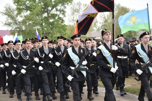 Смотр строевой подготовки  на параде в честь 80-летия Великой Победы и награждение