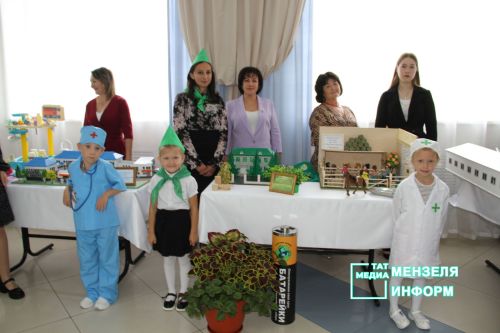 Оригинальная выставка в Дворце культуры Мензелинска
