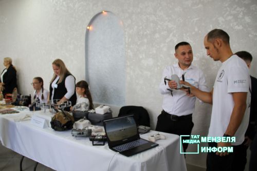 Оригинальная выставка в Дворце культуры Мензелинска