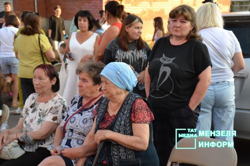 Повод для встреч и новых знакомств: В мензелинске прошел праздник двора