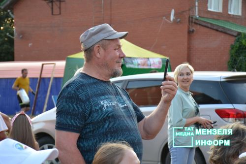 Повод для встреч и новых знакомств: В мензелинске прошел праздник двора