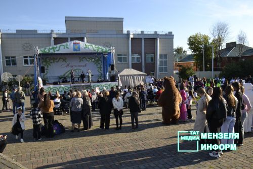 В Мензелинске прошел фестиваль "Открытый микрофон"