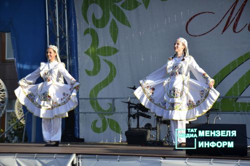 В Мензелинске прошел фестиваль "Открытый микрофон"