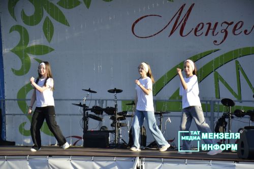 В Мензелинске прошел фестиваль "Открытый микрофон"