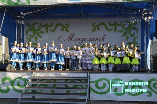 В Мензелинске прошел фестиваль "Открытый микрофон"