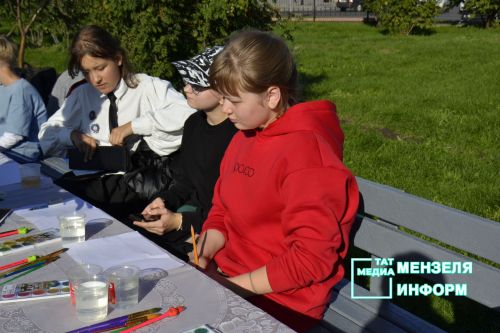 В Мензелинске прошел фестиваль "Открытый микрофон"