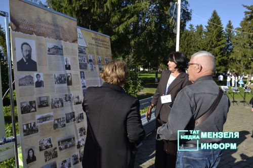 В Мензелинске прошел фестиваль "Открытый микрофон"