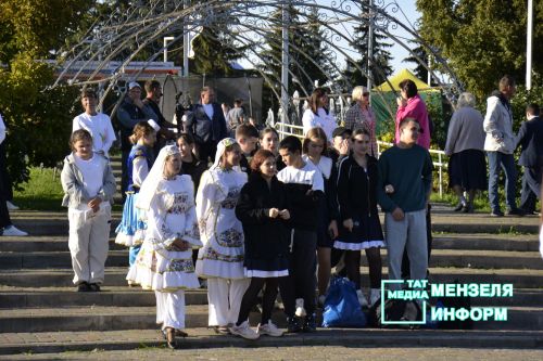 В Мензелинске прошел фестиваль "Открытый микрофон"
