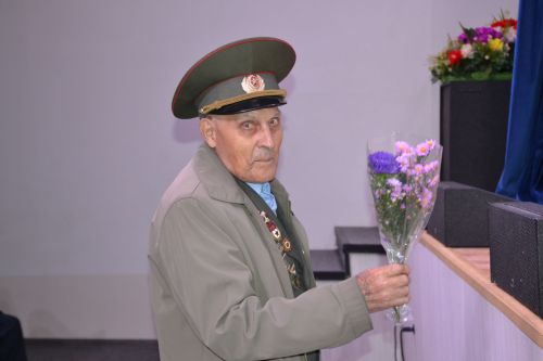 В Мензелинске отметили День пожилых людей и 40-летие Совета ветеранов