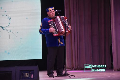 «Балкыш» зажег сердца: пожилые Мензелинского района показали, на&nbsp;что способны