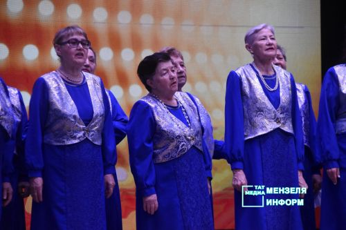 «Балкыш» зажег сердца: пожилые Мензелинского района показали, на&nbsp;что способны