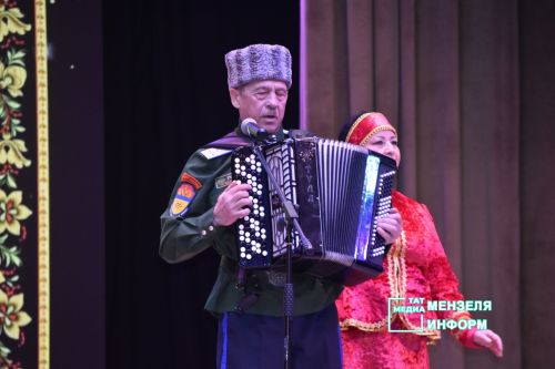 «Балкыш» зажег сердца: пожилые Мензелинского района показали, на&nbsp;что способны