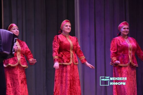 «Балкыш» зажег сердца: пожилые Мензелинского района показали, на&nbsp;что способны
