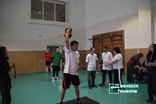 В Мензелинске прошли спортивные баталии в честь Дня защитника Отечества