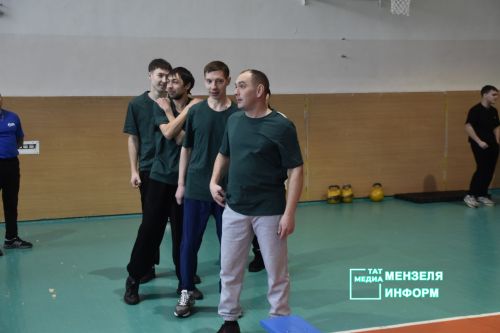 В Мензелинске прошли спортивные баталии в честь Дня защитника Отечества