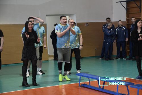 В Мензелинске прошли спортивные баталии в честь Дня защитника Отечества