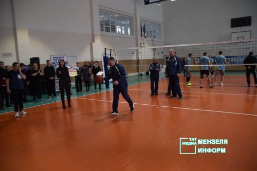 В Мензелинске прошли спортивные баталии в честь Дня защитника Отечества